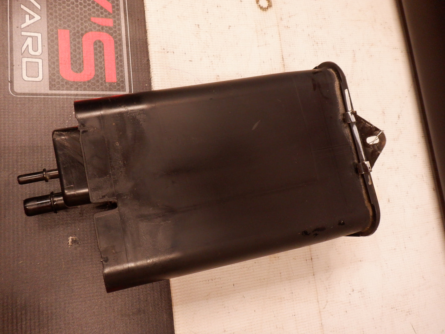 2006 Pontiac GTO Evaporator Canister 17098136 OEM - Day's Parts Yard