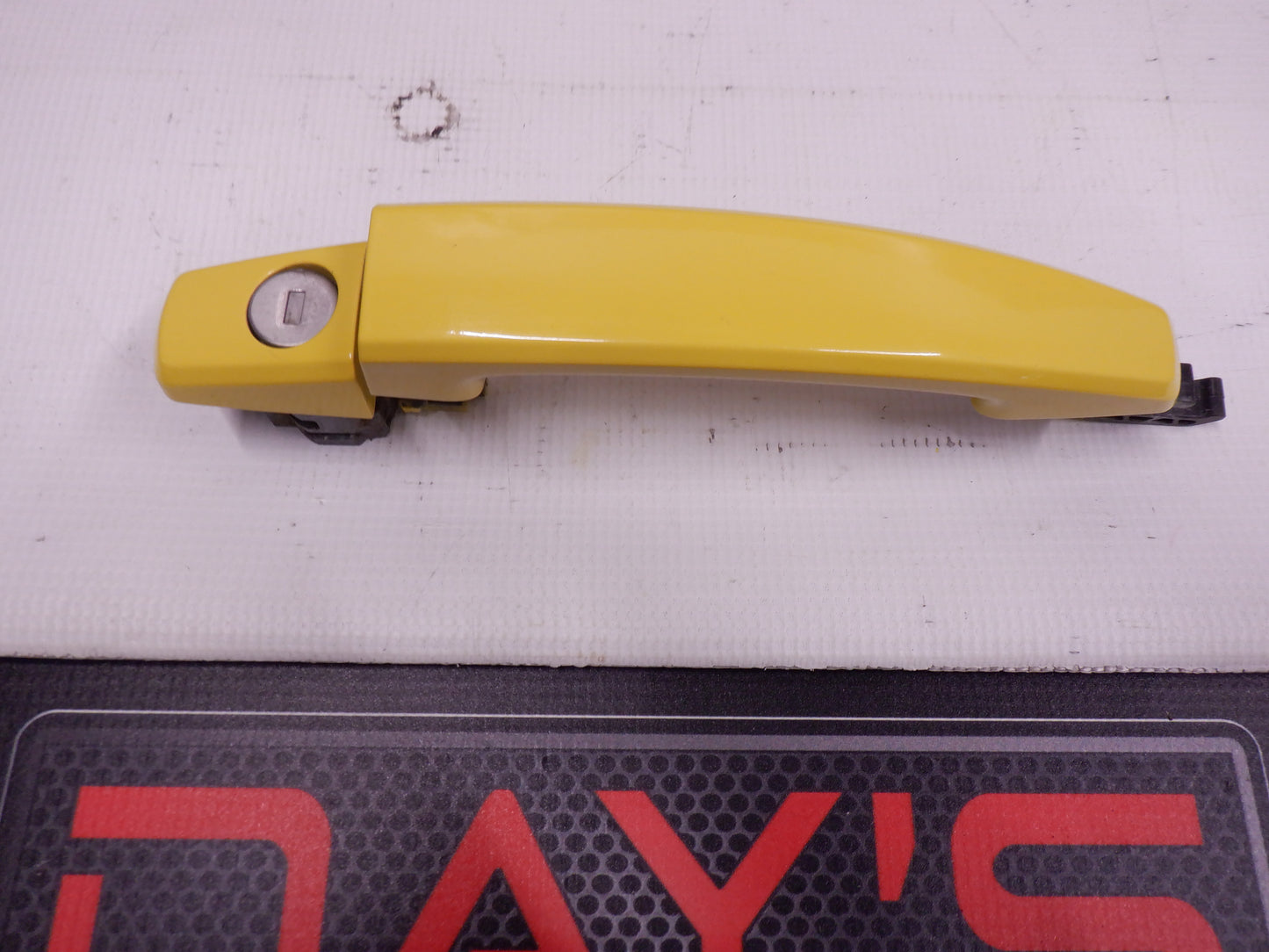 2015 Chevy Camaro SS LH Front Exterior Door Handle OEM - Day's Parts Yard