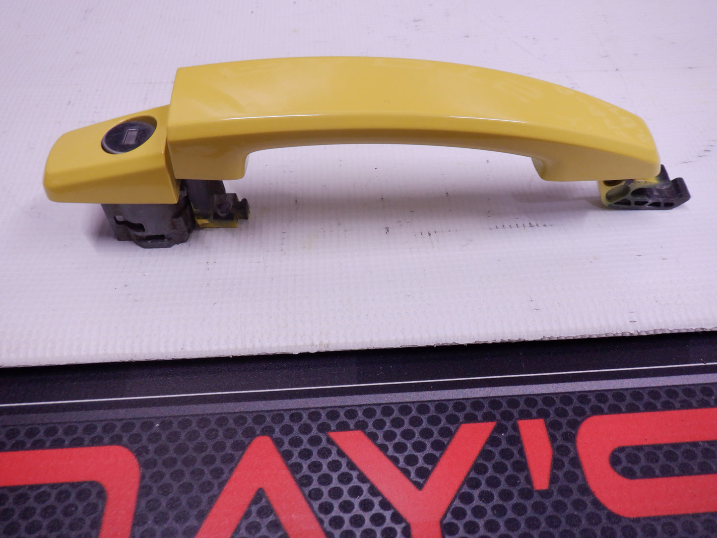2015 Chevy Camaro SS LH Front Exterior Door Handle OEM - Day's Parts Yard