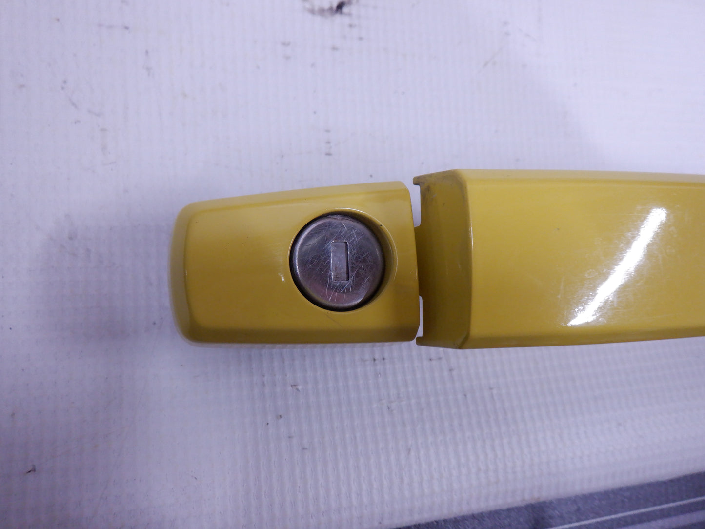 2015 Chevy Camaro SS LH Front Exterior Door Handle OEM - Day's Parts Yard