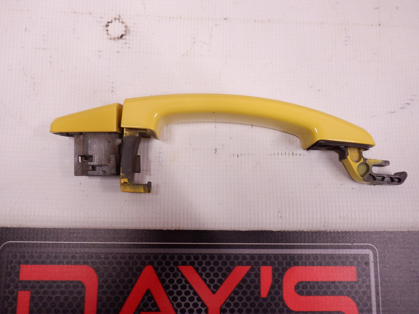 2015 Chevy Camaro SS LH Front Exterior Door Handle OEM - Day's Parts Yard