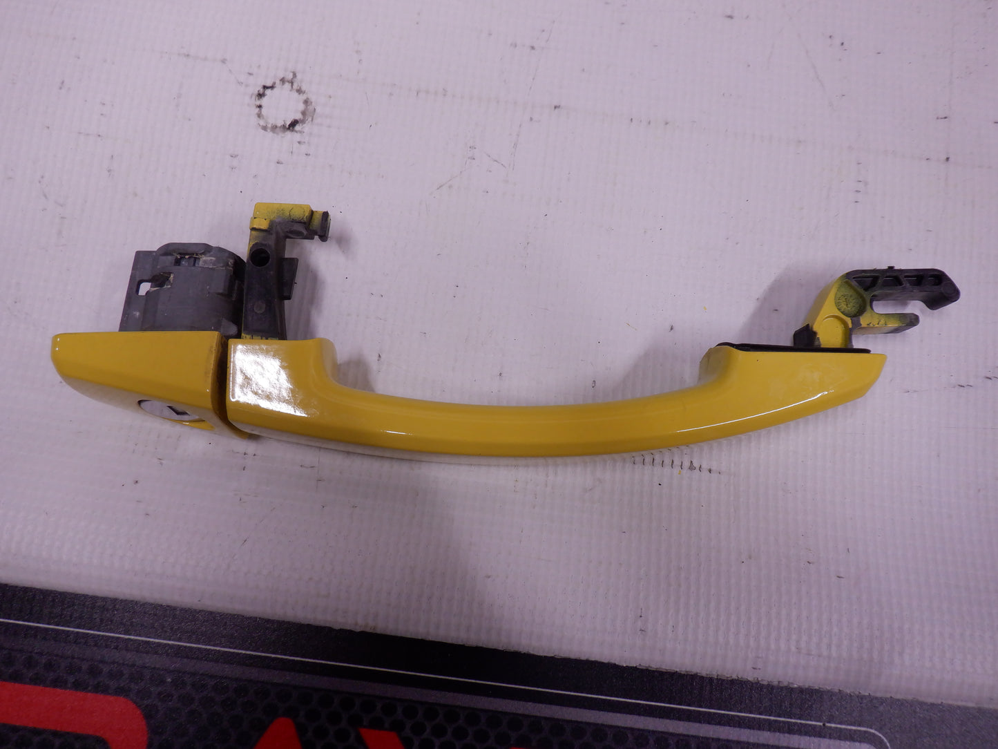 2015 Chevy Camaro SS LH Front Exterior Door Handle OEM - Day's Parts Yard
