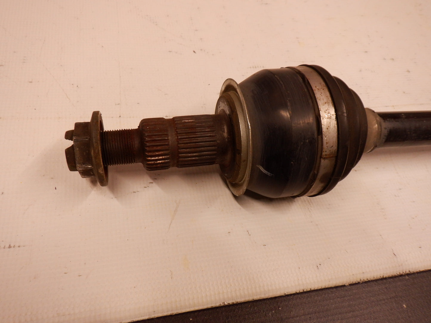 2011 Chevy Camaro SS Axle Shaft Assembly LH Half Shaft 92246759 OEM - Day's Parts Yard