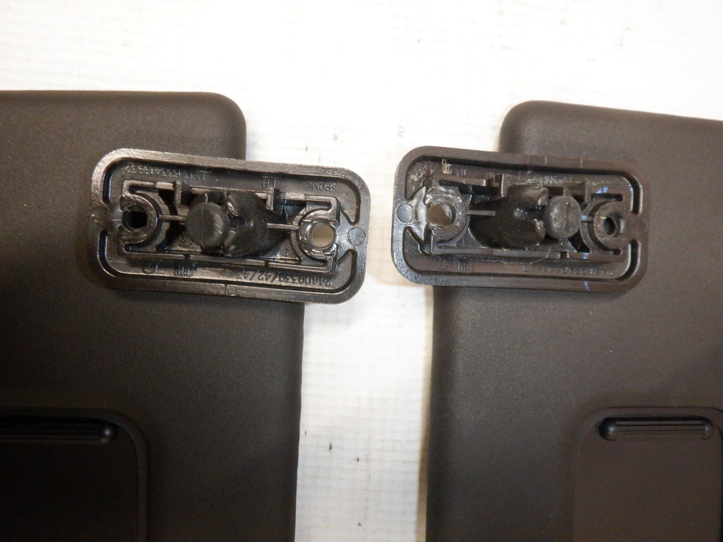 2015 Chevy Camaro Sun Visor Set RH/LH and Clips OEM - Day's Parts Yard