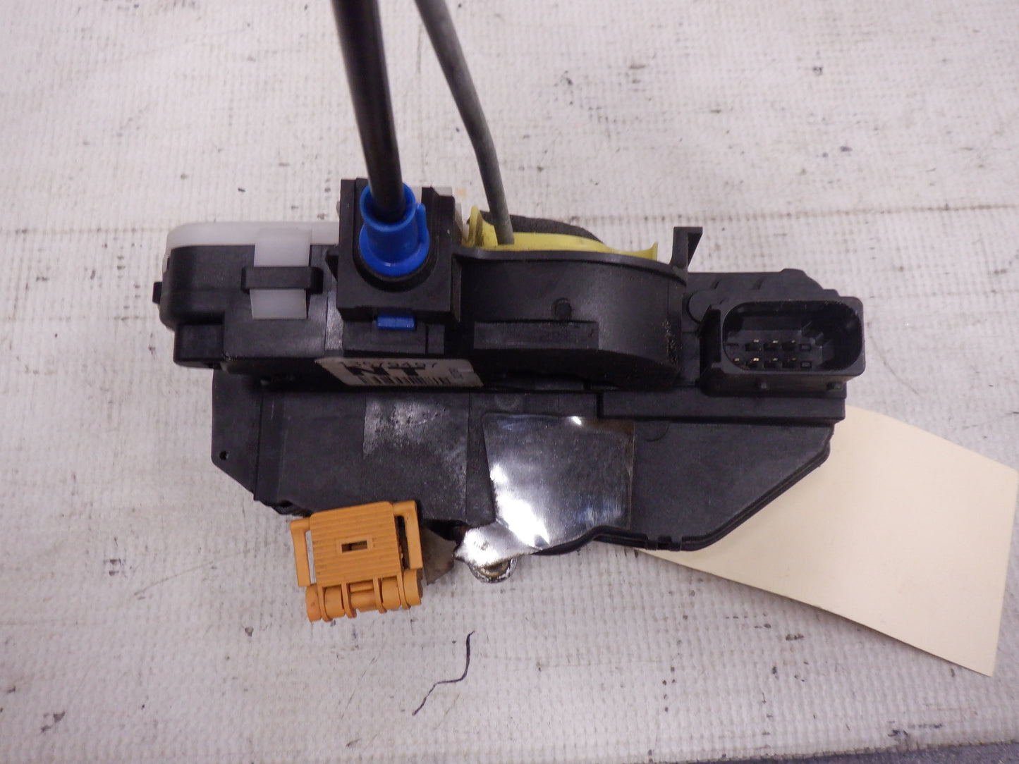 2014 Chevy SS Sedan LH Driver Front Door Lock Latch Actuator 13579497 OEM - Day's Parts Yard