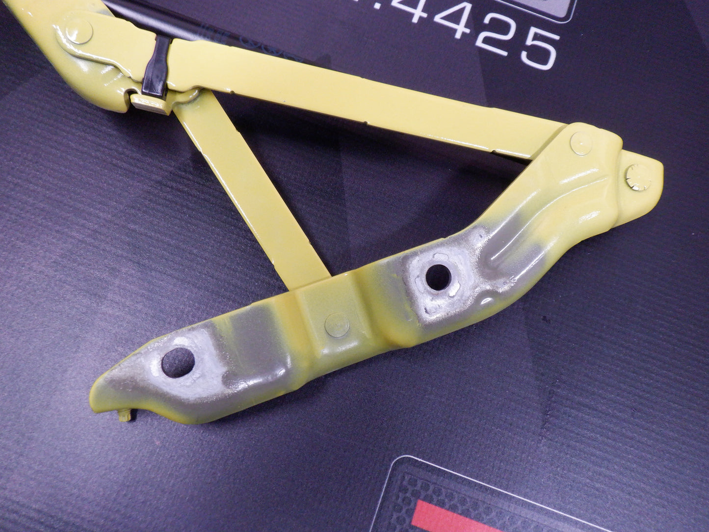 2014 Chevy Camaro Convertible Trunk Hinge RH OEM - Day's Parts Yard