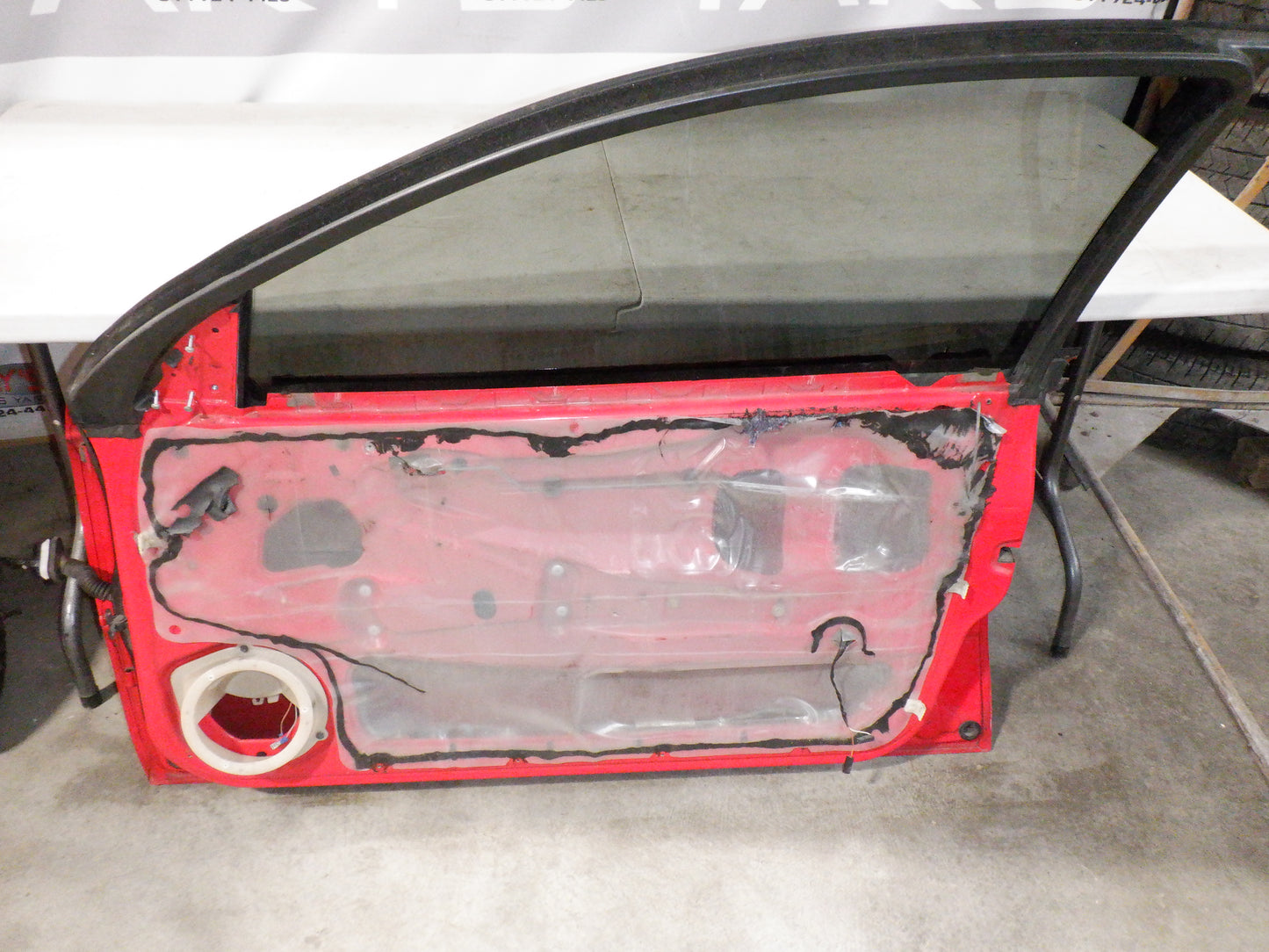 2005 Pontiac GTO RH Passenger Door Assembly OEM - Day's Parts Yard