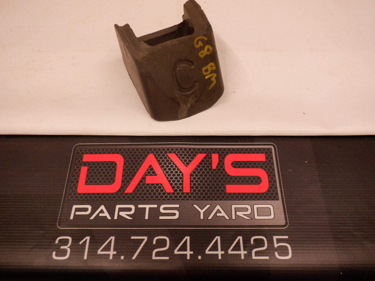 2009 Pontiac G8 Seatbelt Trim 92171129 OEM - Day's Parts Yard