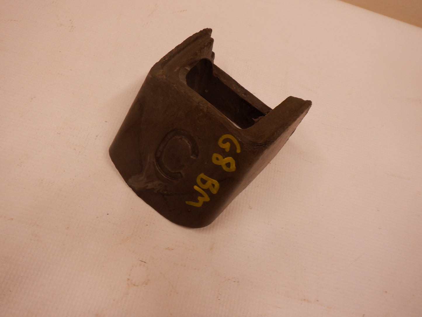 2009 Pontiac G8 Seatbelt Trim 92171129 OEM - Day's Parts Yard