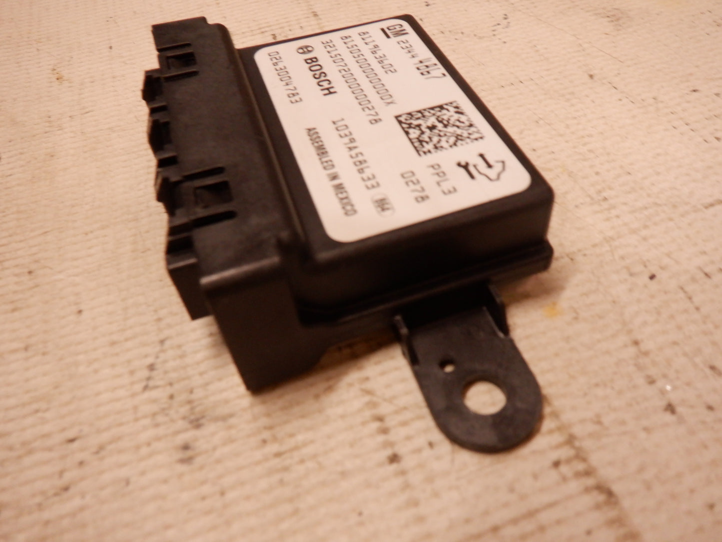 2015 Chevy SS Sedan Parking Assist Control Module 23444867 OEM - Day's Parts Yard