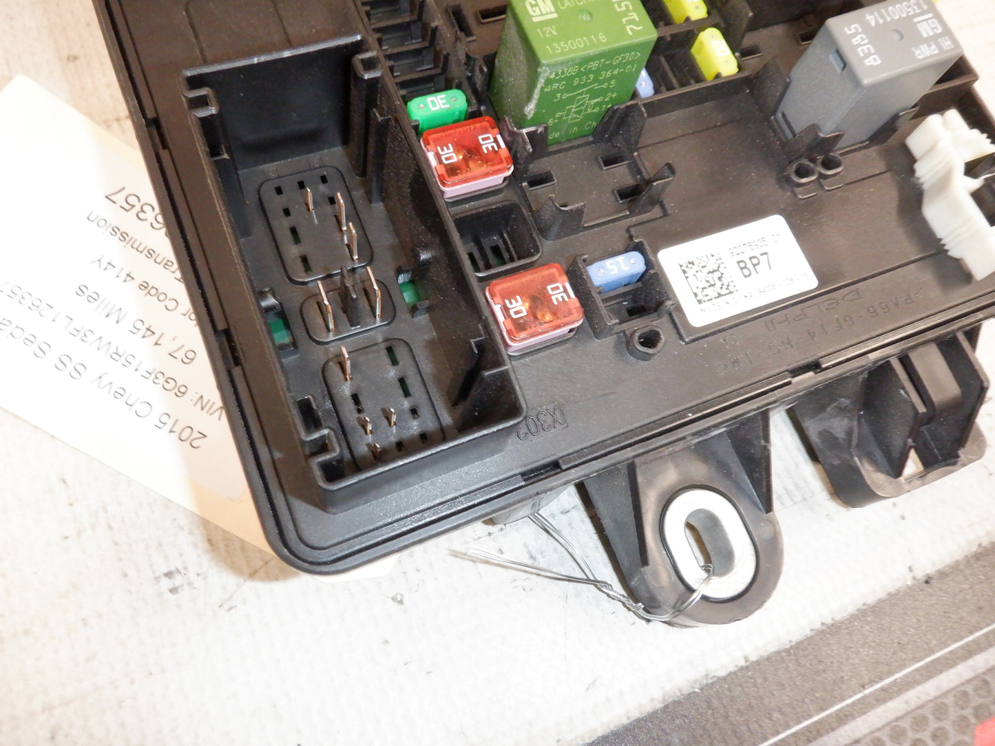 2015 Chevy SS Sedan Rear Fuse Box Relay Panel 92276935 OEM - Day's Parts Yard
