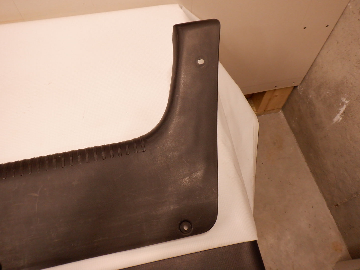 2004-2006 Pontiac GTO Truck Wall Plastic Cover Trim Panel 92162365 OEM - Day's Parts Yard