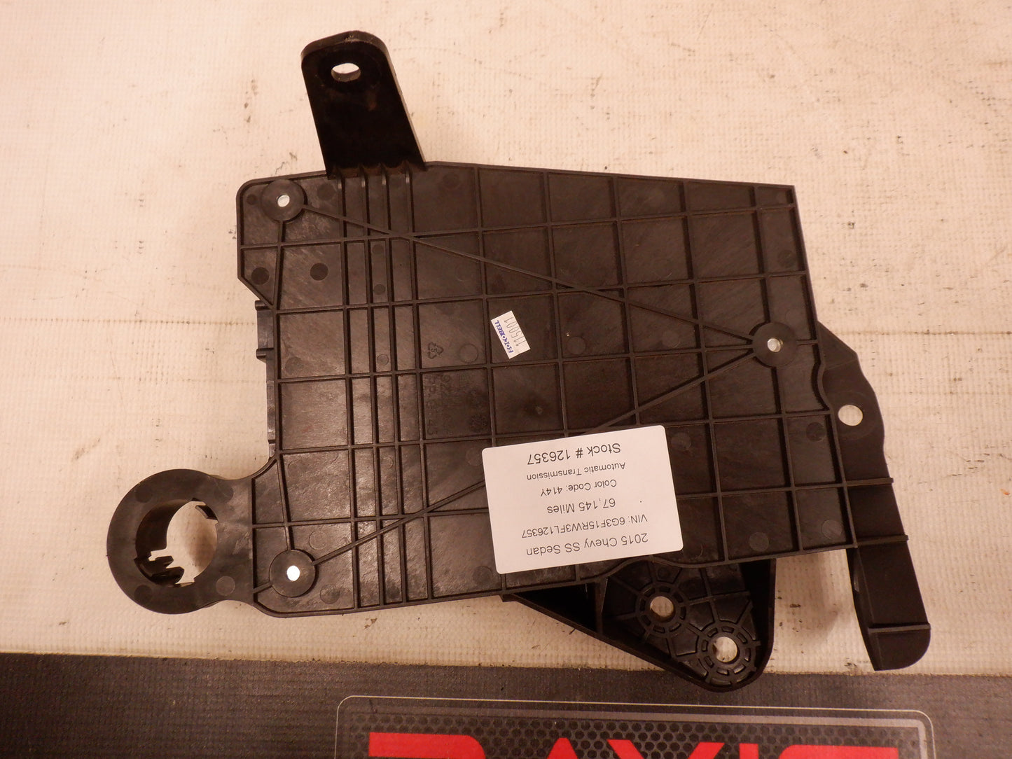 2015 Chevy SS Sedan Bose Radio Stereo Amplifier w/ Mounting Bracket 92254434 OEM - Day's Parts Yard