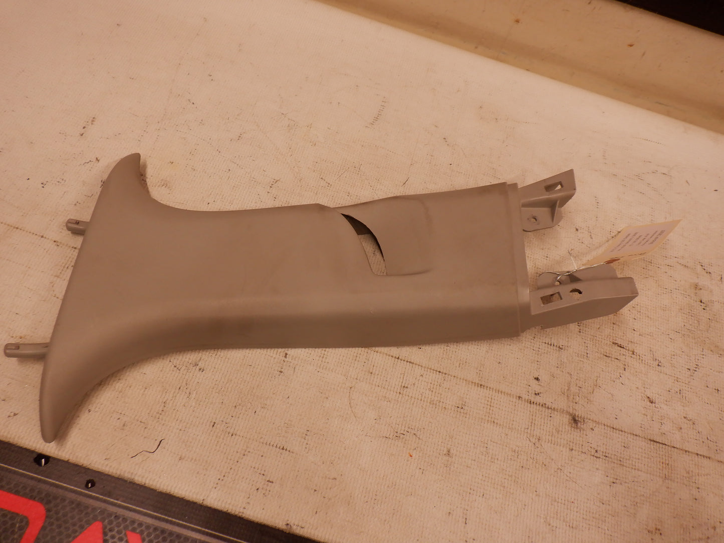 2015 Chevy SS Sedan RH Passenger Upper B Pillar 92295191 OEM - Day's Parts Yard