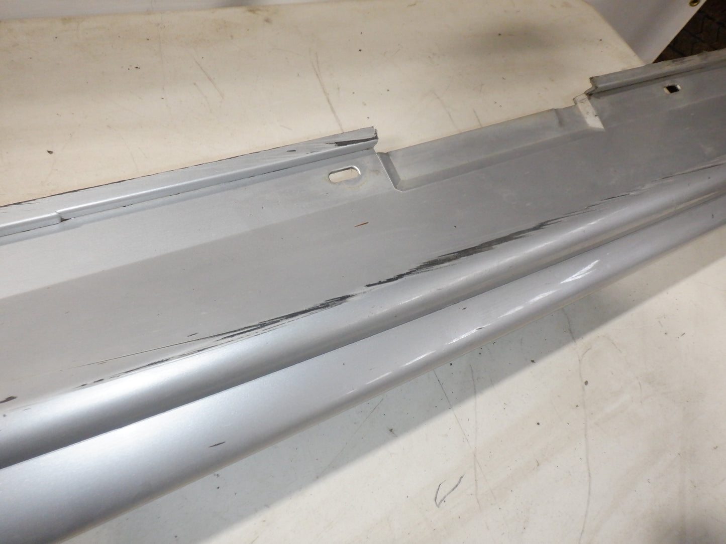 2005 Pontiac GTO RH Passenger Rocker Molding Panel 92059936 92078056 OEM - Day's Parts Yard