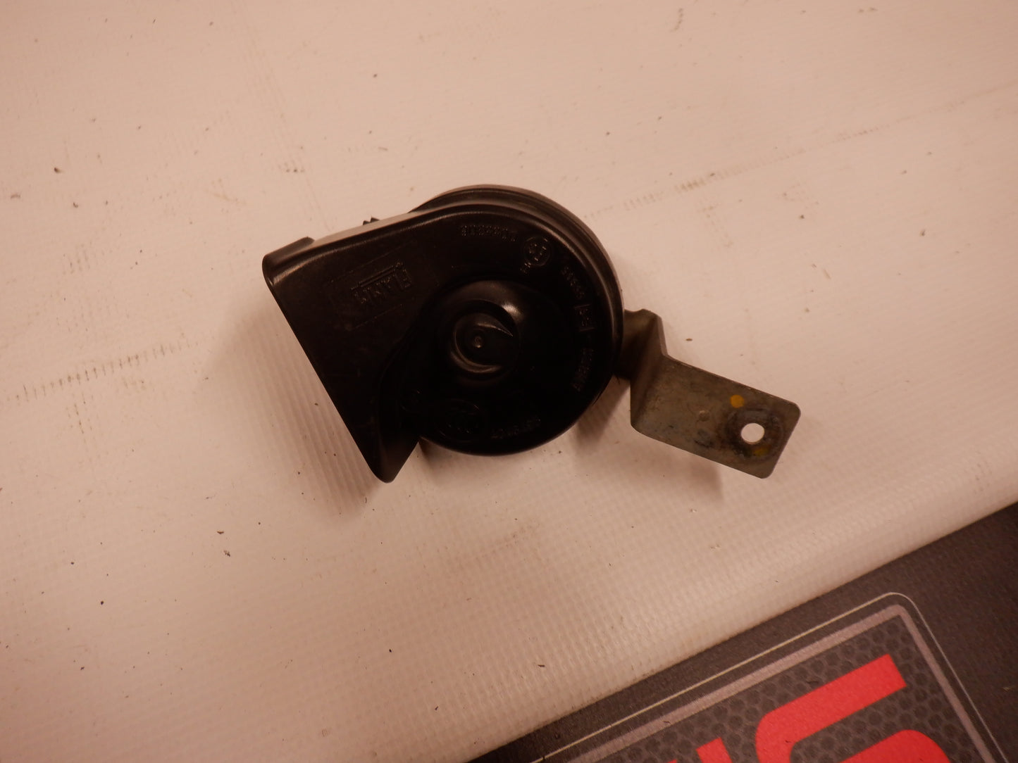 2009 Pontiac G8 Horn 92199556-92199555 OEM - Day's Parts Yard