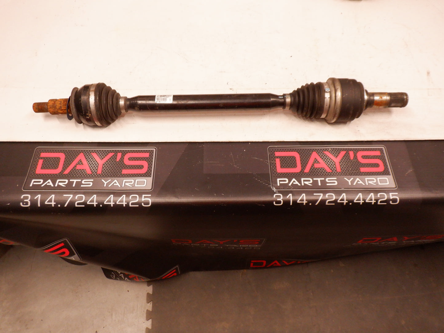 2010 Chevy Camaro Axle Shaft Passenger RH Half Shaft 922813175 OEM - Day's Parts Yard