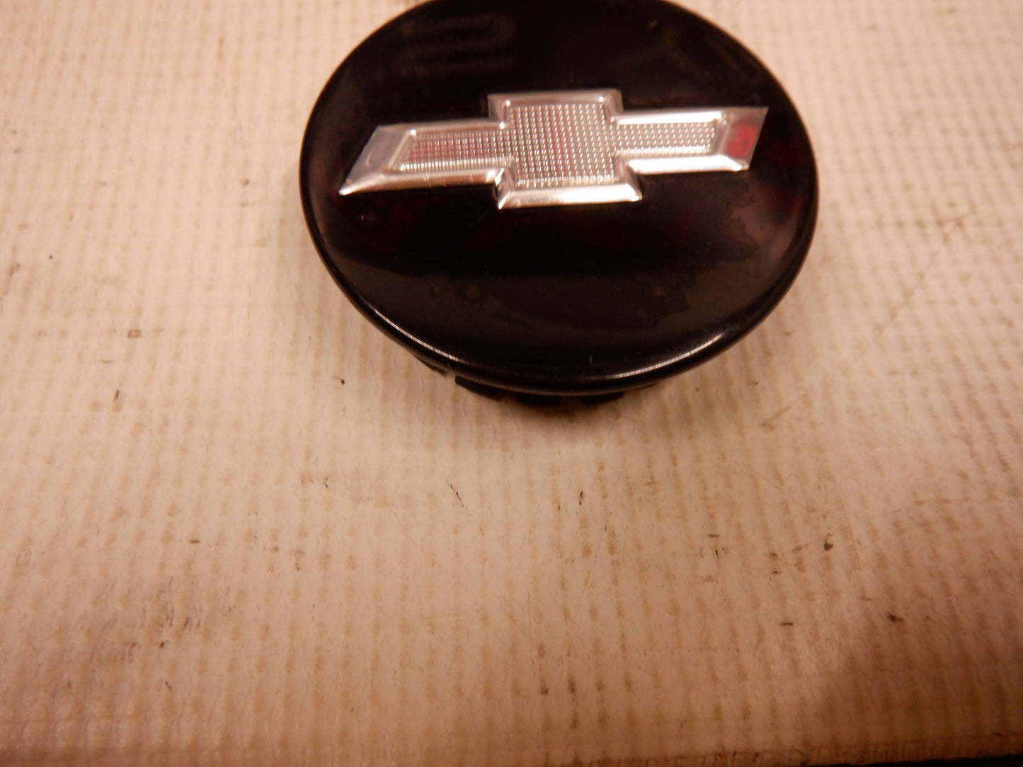 Chevrolet Camaro Wheel Center Caps Cap Black 9594156 OEM - Day's Parts Yard