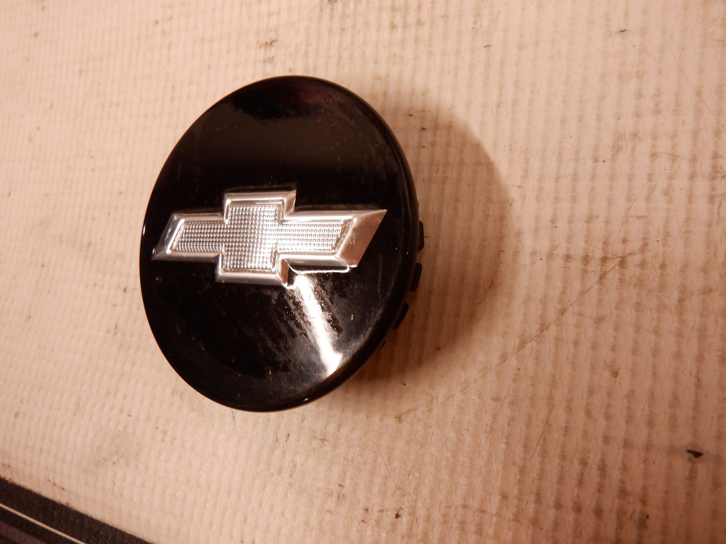 Chevrolet Camaro Wheel Center Caps Cap Black 9594156 OEM - Day's Parts Yard