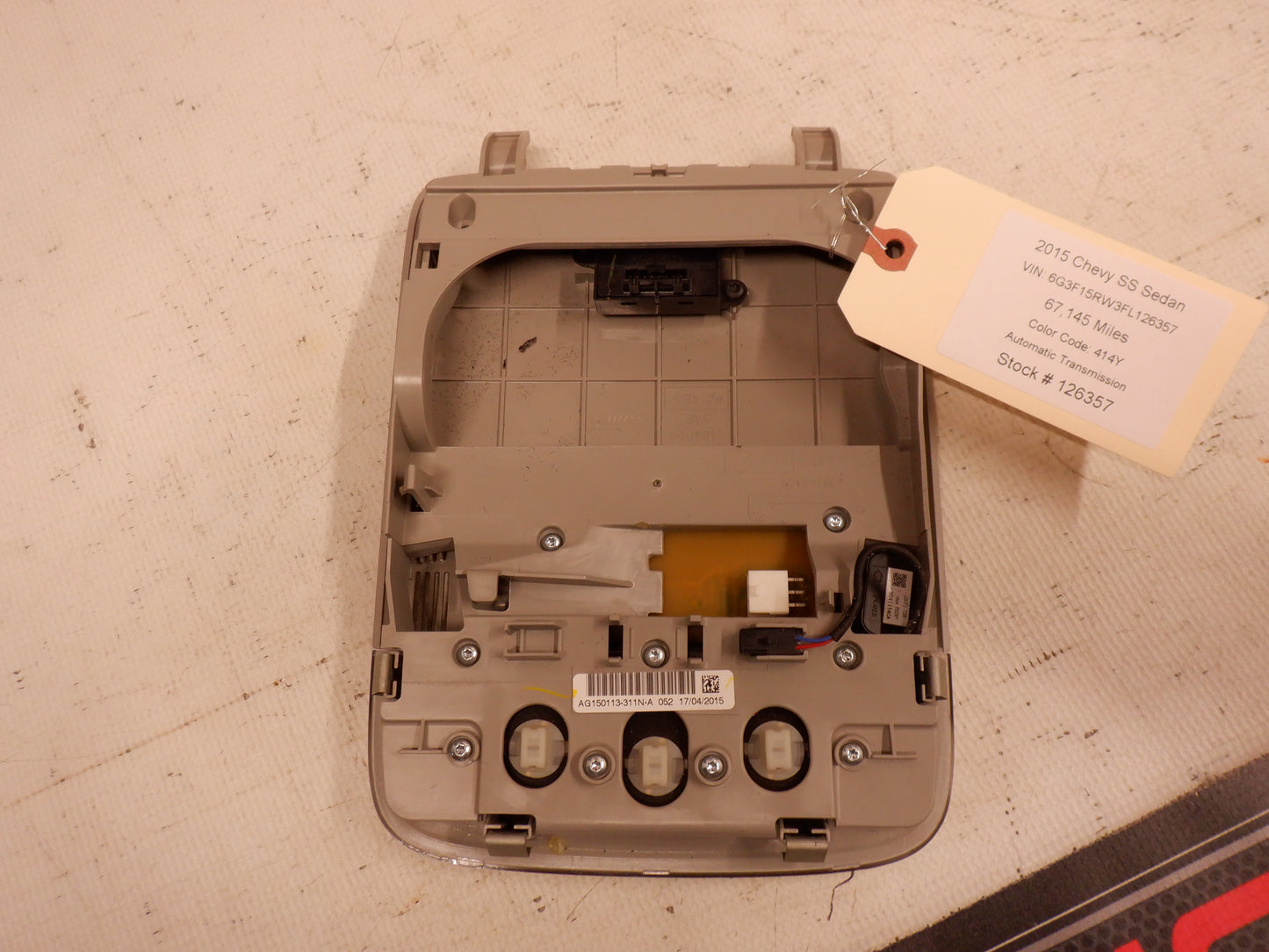 2015 Chevy SS Sedan Over Head Console Dome Light w/ Control Buttons OEM - Day's Parts Yard
