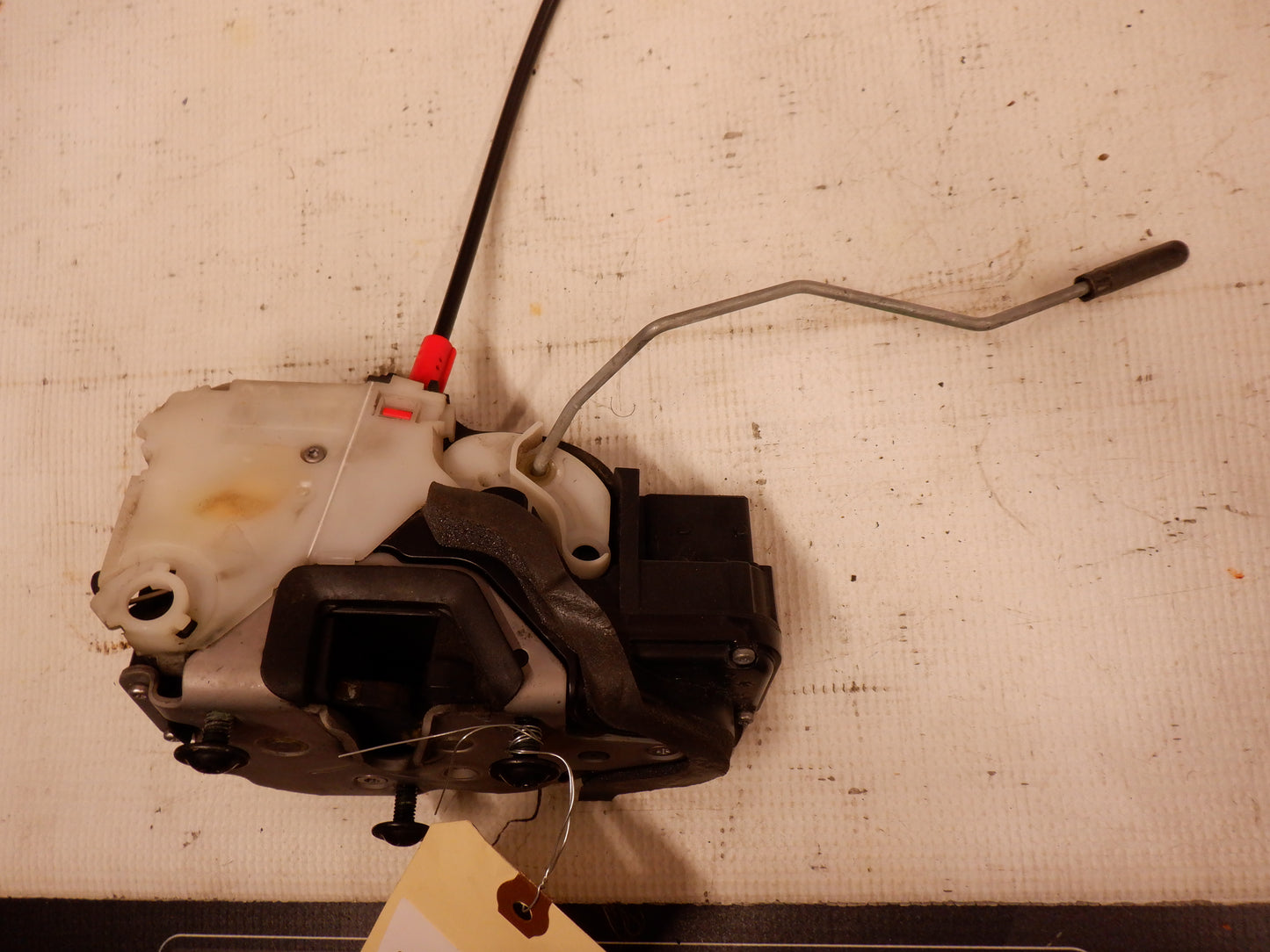 2014 Chevy SS Sedan Passenger RH Rear Door Actuator 13579552 OEM - Day's Parts Yard