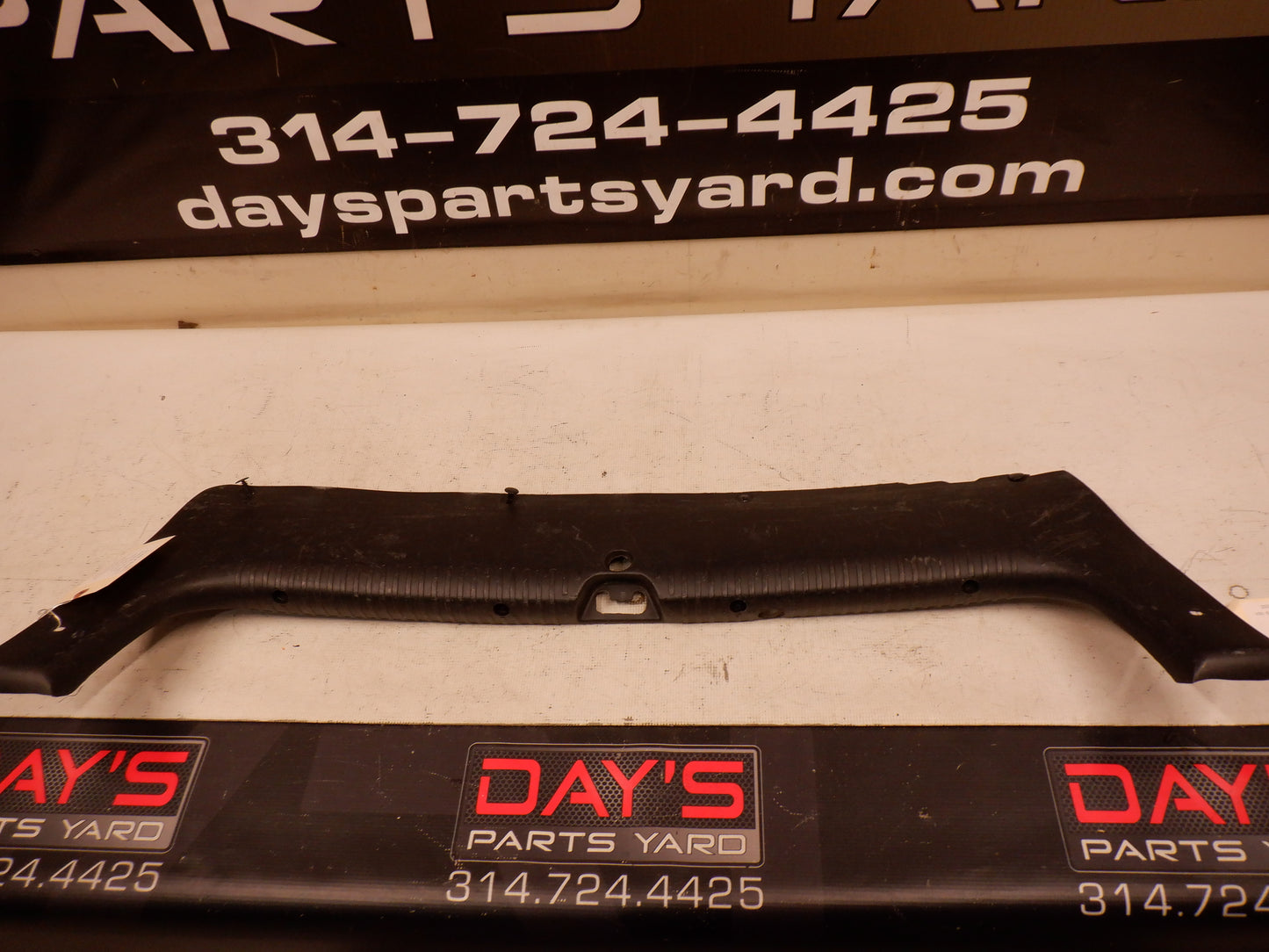 2005 Pontiac GTO Trunk Wall Plastic Cover Trim Panel 92162365 OEM - Day's Parts Yard