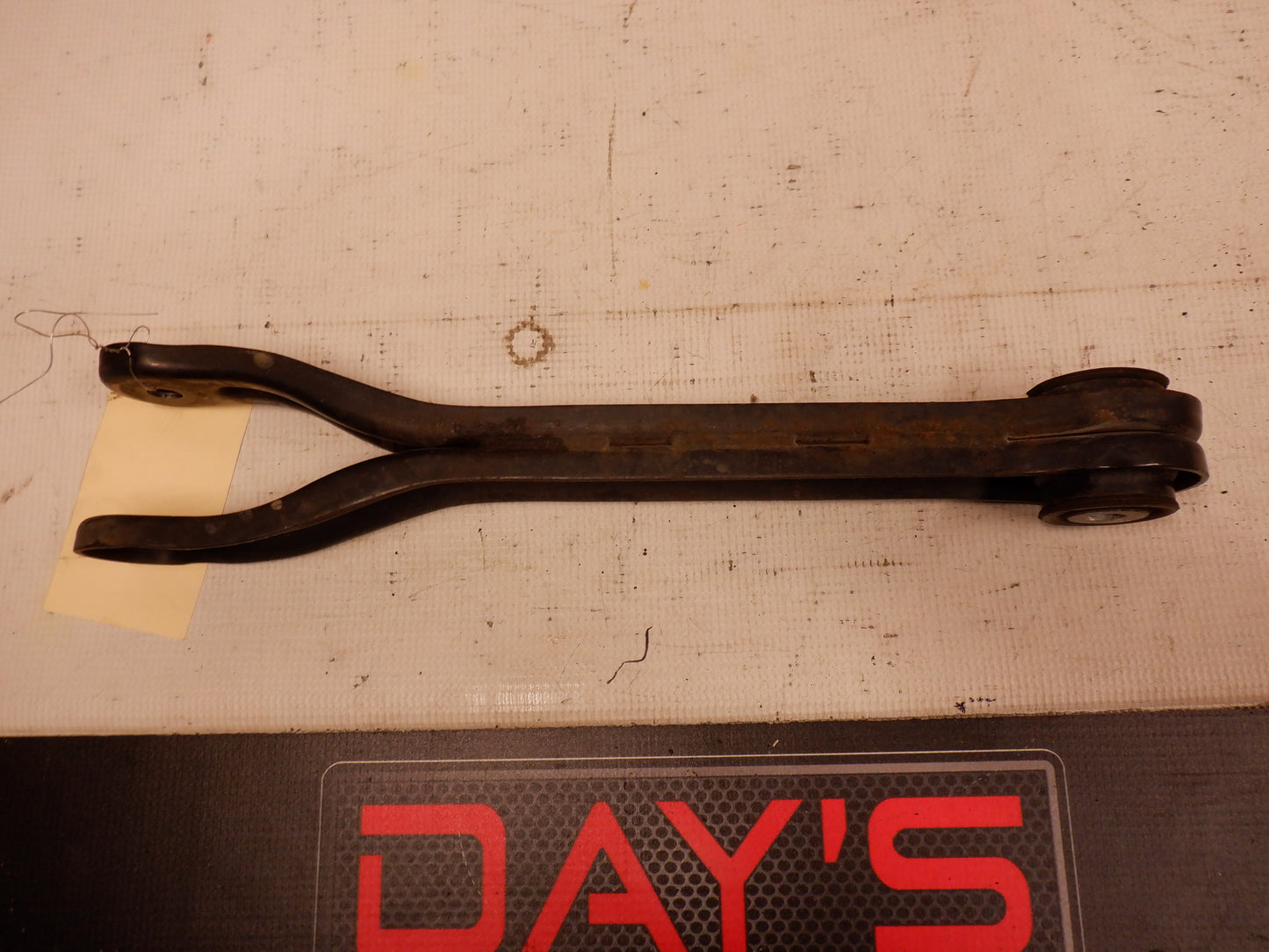 2014 Chevy SS Sedan LH Rear Suspension Trailing Arm 92258174 OEM - Day's Parts Yard