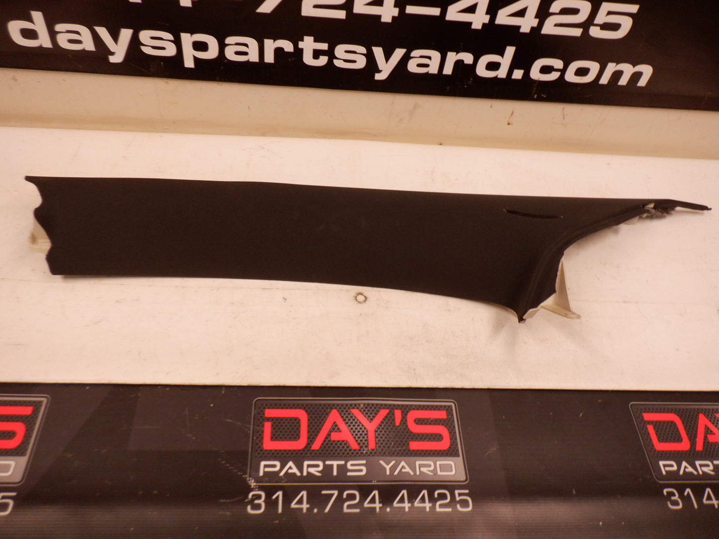 2005 Pontiac GTO Rear C Pillar Trim Seat Belt Cover RH 92089330 OEM - Day's Parts Yard