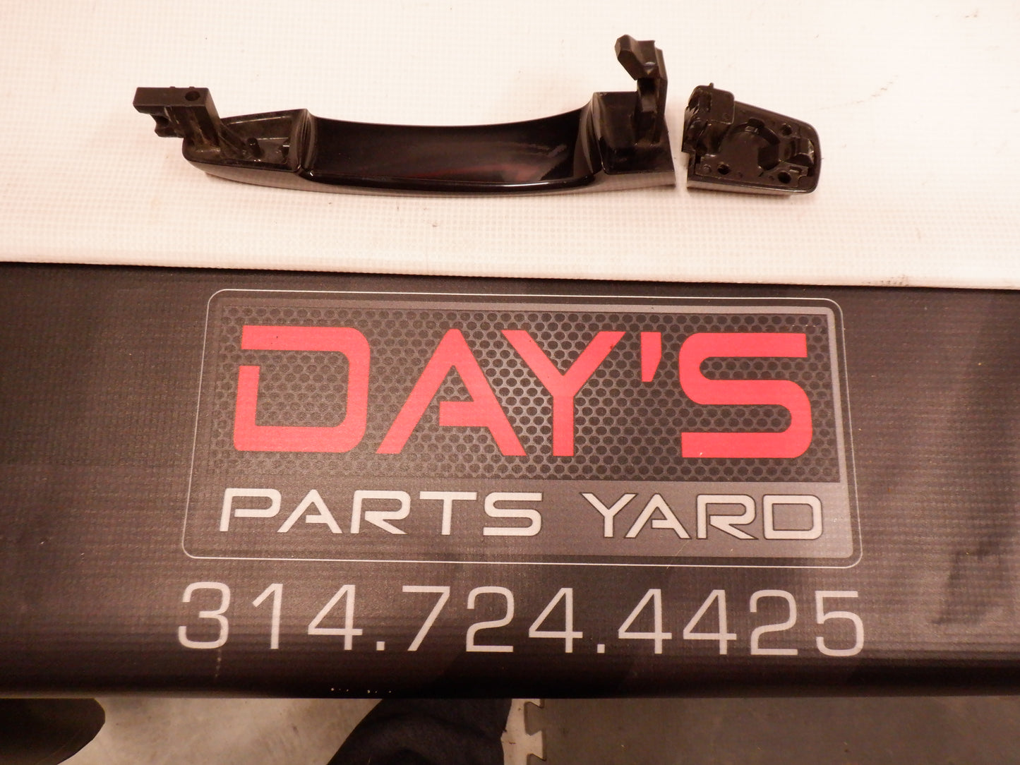 2008-2014 Cadillac CTS-V Exterior Door Handle LH Driver OEM - Day's Parts Yard