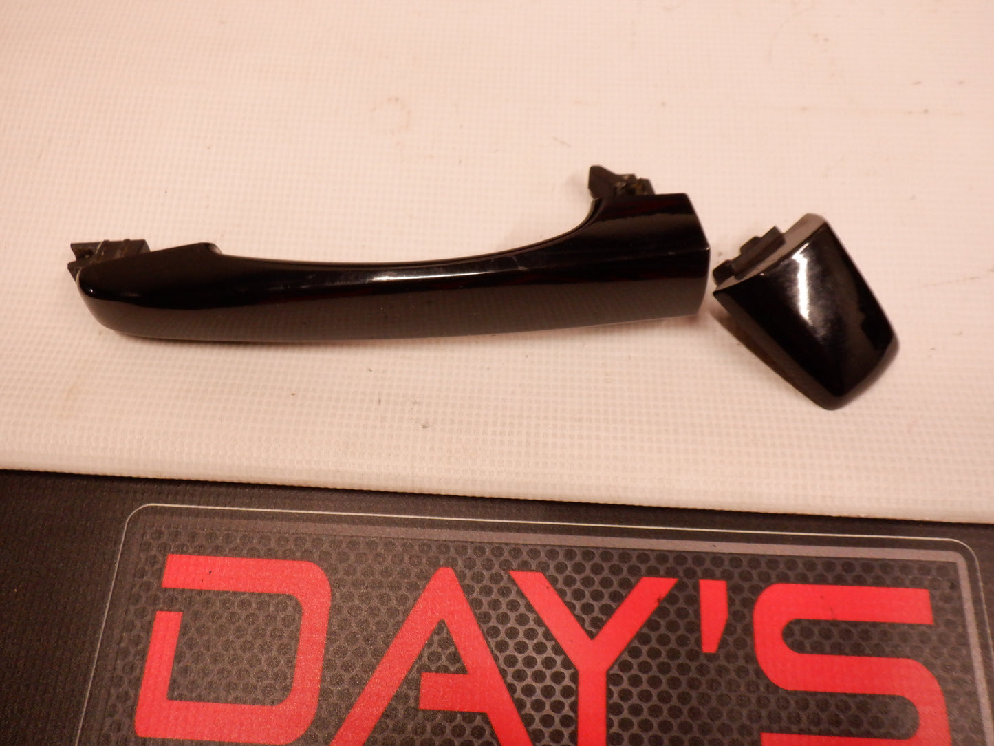 2008-2014 Cadillac CTS-V Exterior Door Handle LH Driver OEM - Day's Parts Yard