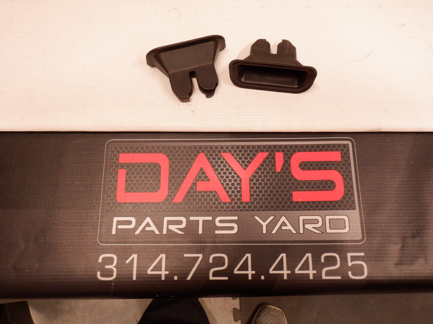 2008-2014 Cadillac CTS-V Trunk Latch Covers OEM - Day's Parts Yard