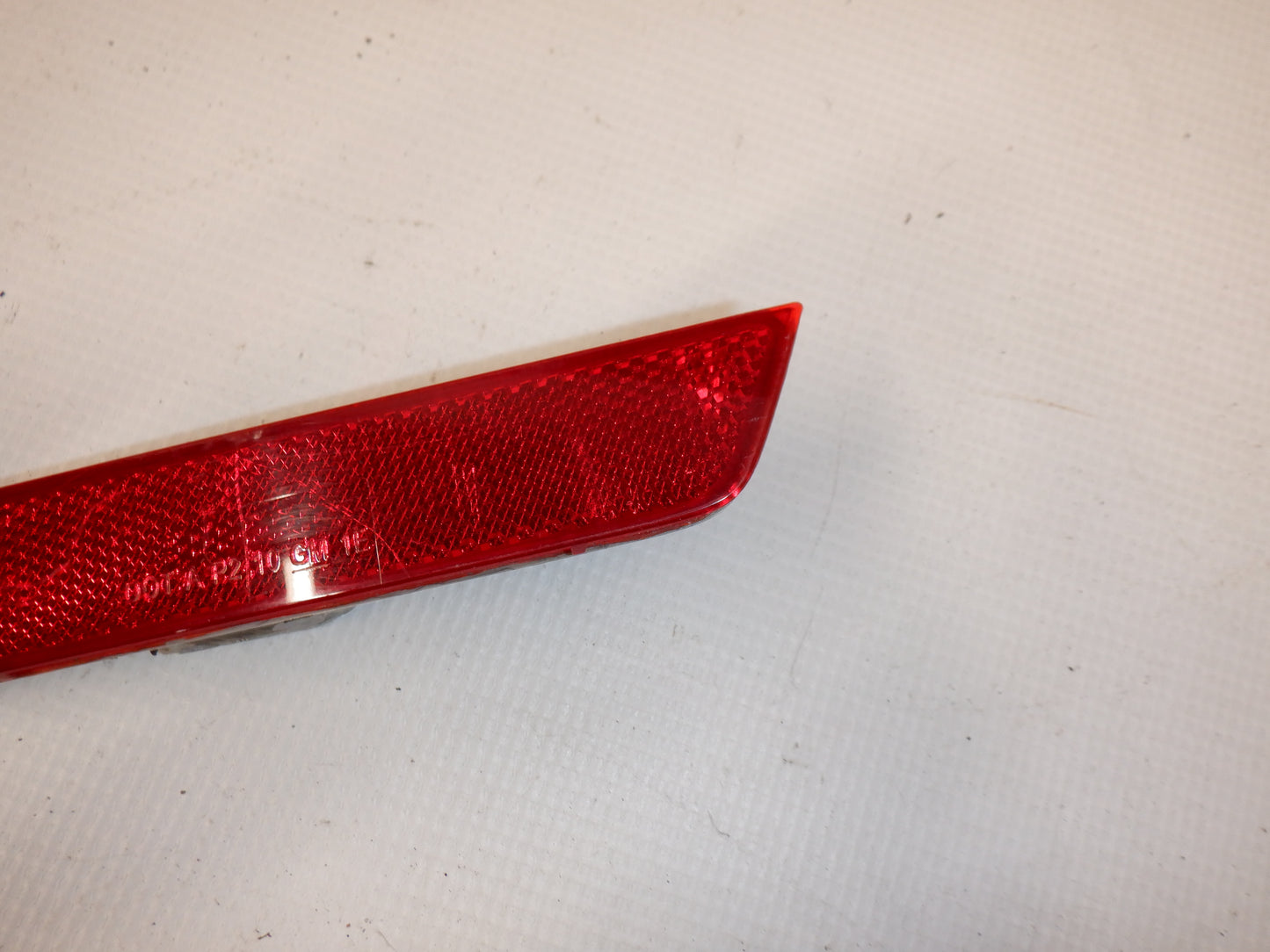 2012-15 Chevy Camaro Rear RH Passenger Rear Bumper Marker Light 92195247 OEM - Day's Parts Yard