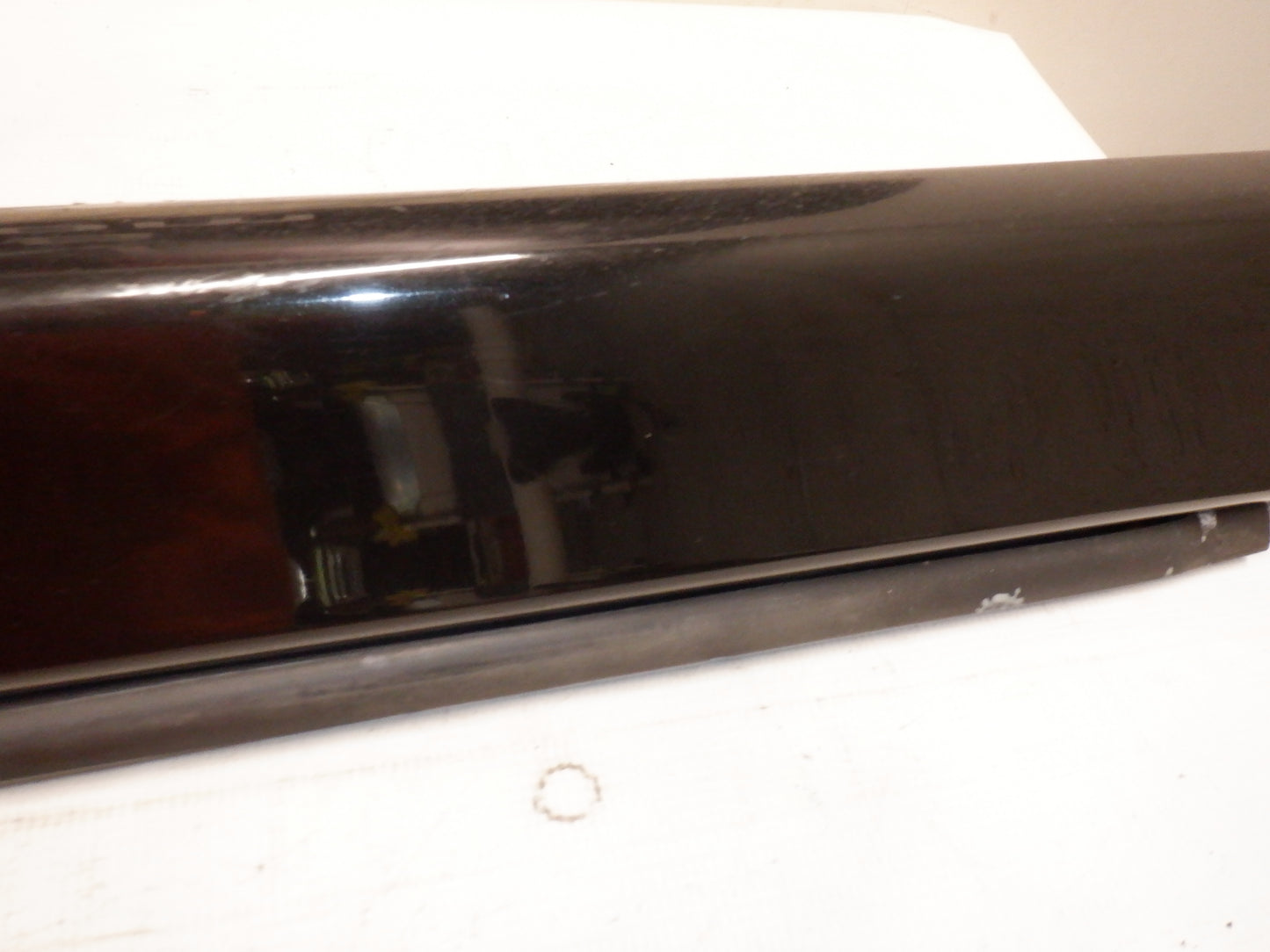 2006 Pontiac GTO LH Driver Rocker Molding Panel Trim Black 92059937 92078057 OEM - Day's Parts Yard