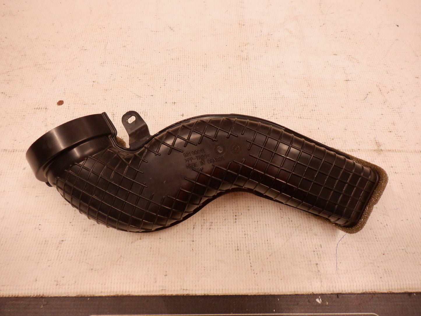 2011 Chevy SS Camaro Convertible Right Passenger Air Vent 92199841 OEM - Day's Parts Yard