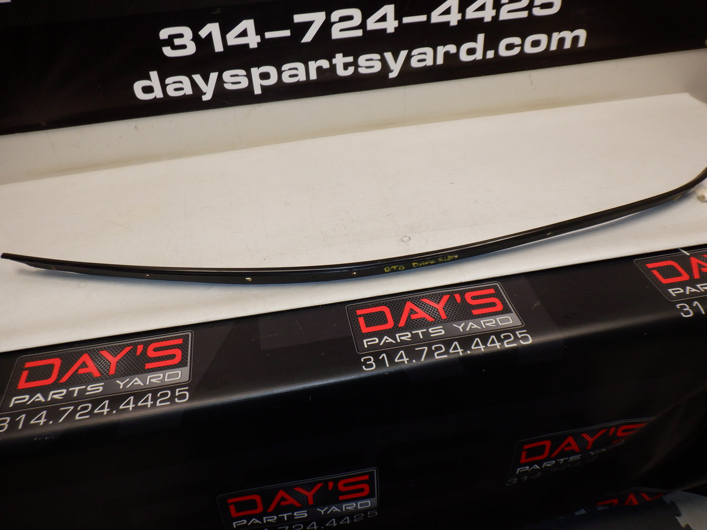 2005 Pontiac GTO Roof Top Trim LH Drivers Side OEM - Day's Parts Yard