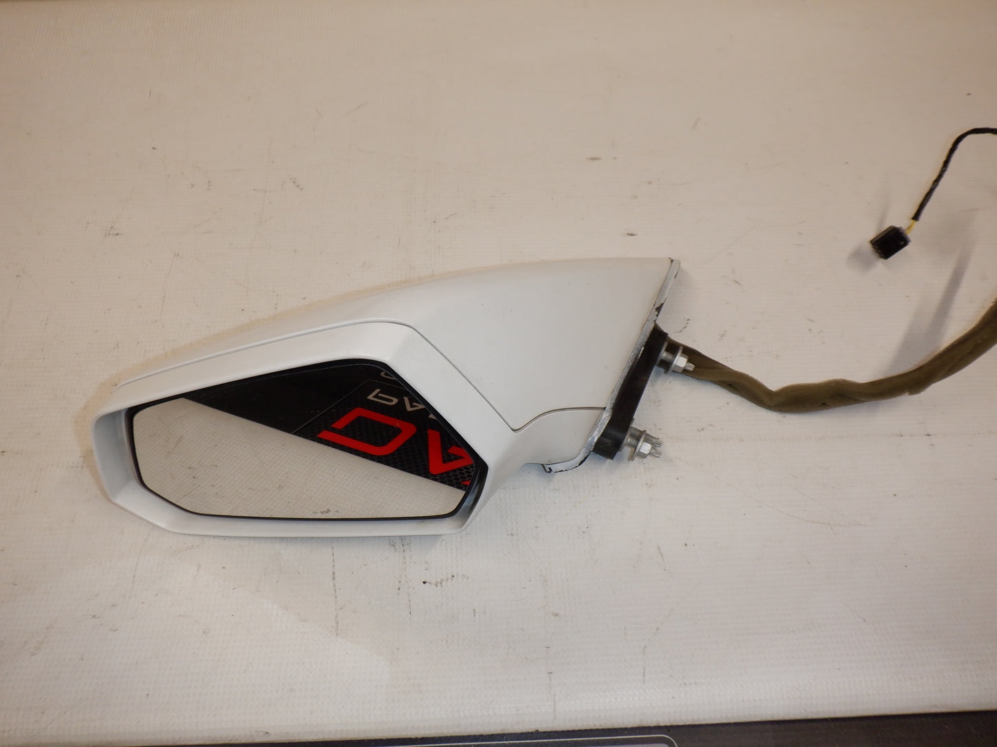 2011 Chevy Camaro LH Drivers Exterior Mirror OEM - Day's Parts Yard