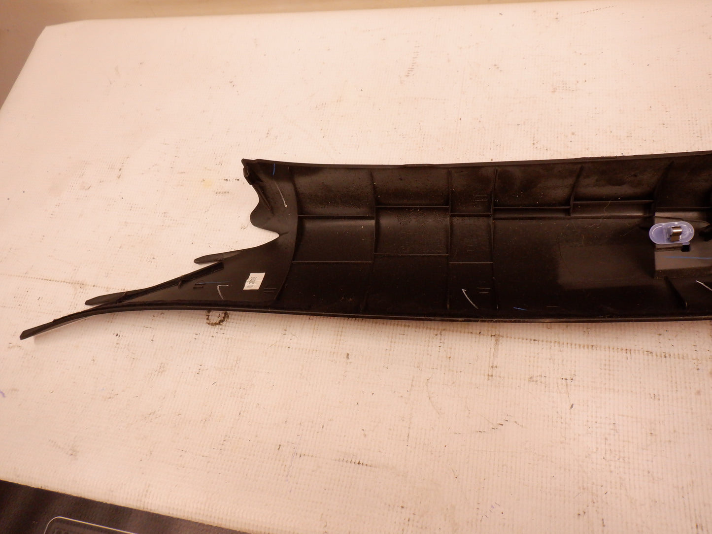 2011 Chevy Camaro SS Convertible RH Passenger A Pilar Trim 22766765 OEM - Day's Parts Yard