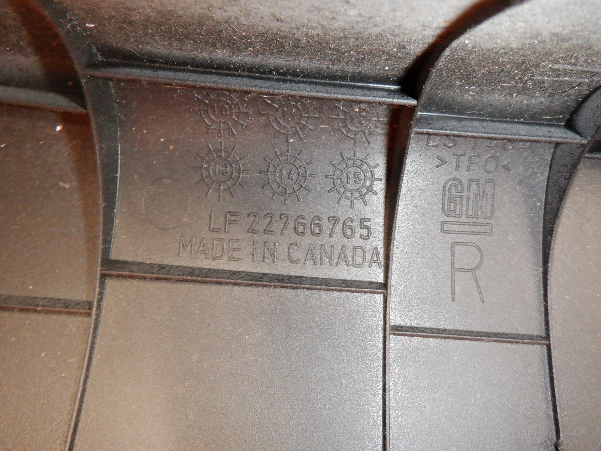 2011 Chevy Camaro SS Convertible RH Passenger A Pilar Trim 22766765 OEM - Day's Parts Yard