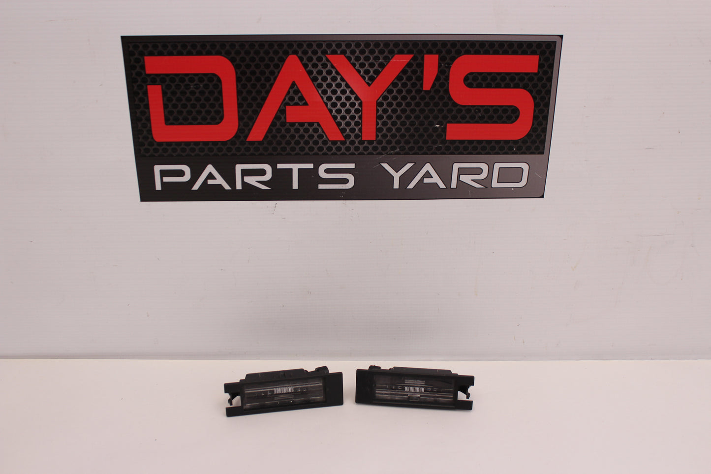 2021 Chevy Camaro 1LE License Plate Tag Lights Set 13251936 OEM - Day's Parts Yard