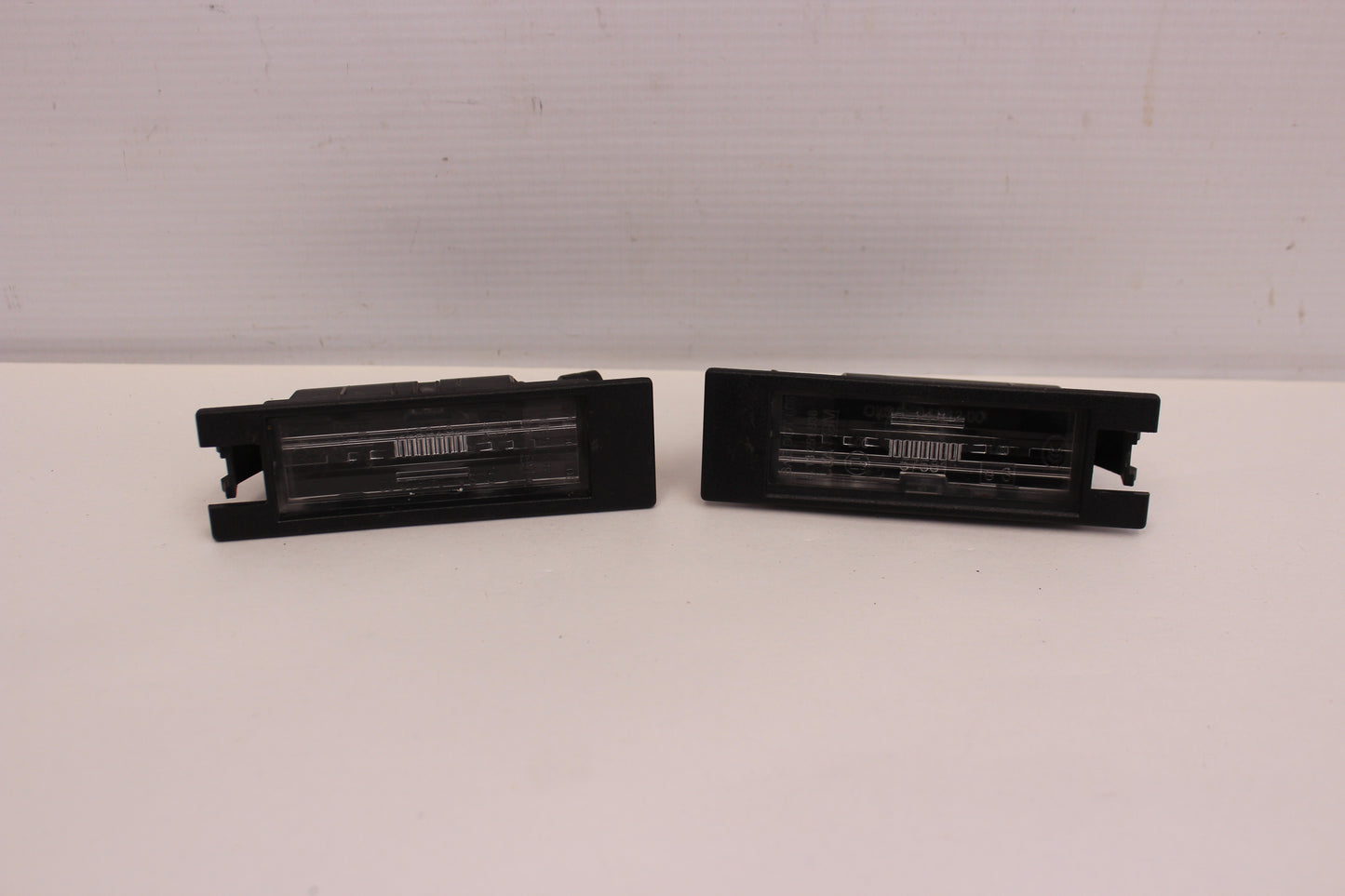 2021 Chevy Camaro 1LE License Plate Tag Lights Set 13251936 OEM - Day's Parts Yard