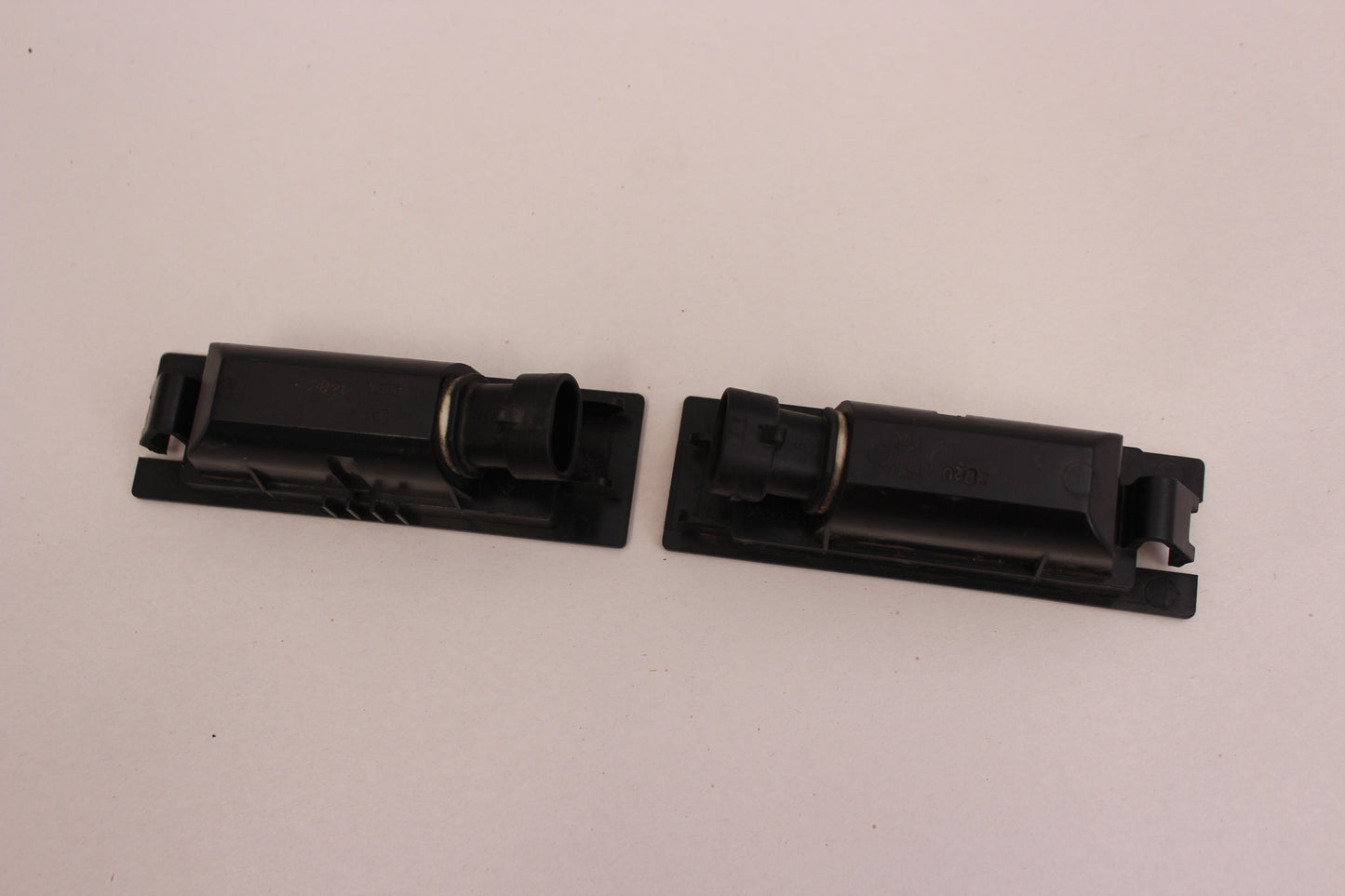 2021 Chevy Camaro 1LE License Plate Tag Lights Set 13251936 OEM - Day's Parts Yard