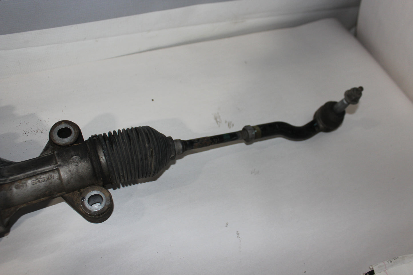 2014 Chevrolet SS Sedan Steering Rack and Pinion 92289255 OEM - Day's Parts Yard