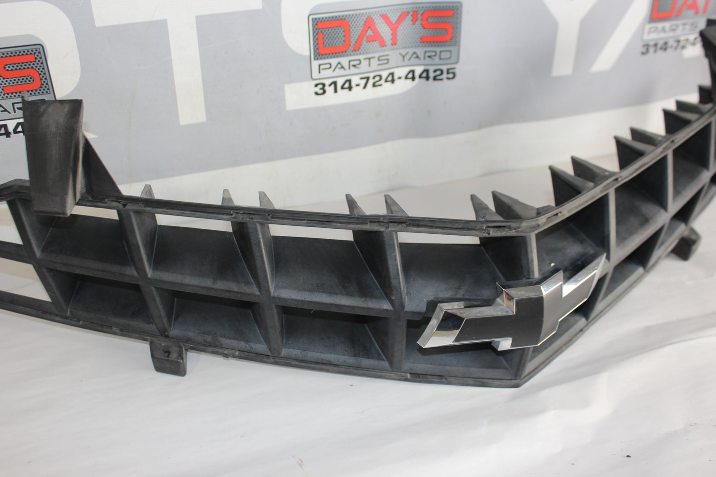 2010 Chevy Camaro SS Front Bumper Grille-Upper OEM - Day's Parts Yard