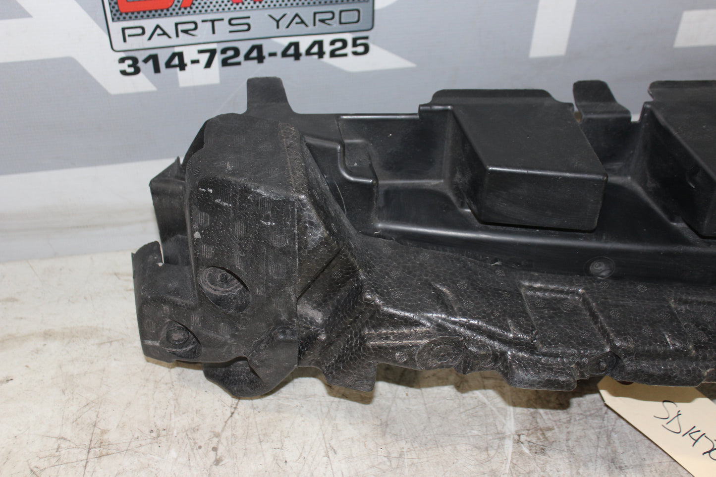 2021 Chevy Camaro SS 1LE Front Impact Bumper Face Absorber 84726055 84726053 OEM - Day's Parts Yard