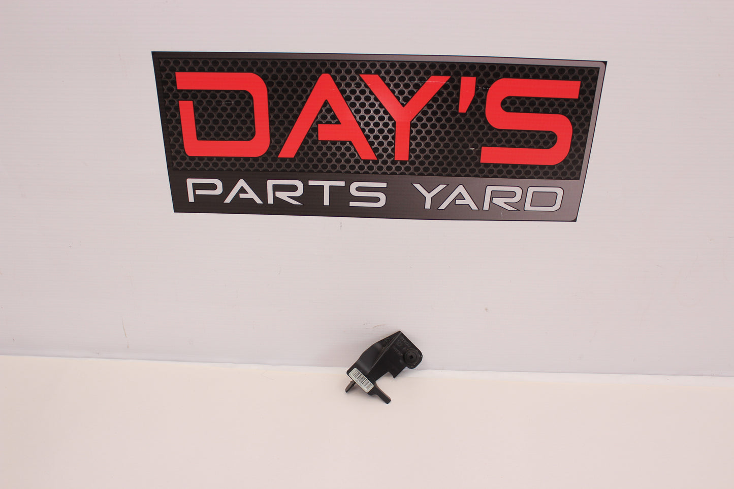 2009 Pontiac G8 GT Floor Console Protector Instrumental Panel Trim 92216582 OEM - Day's Parts Yard