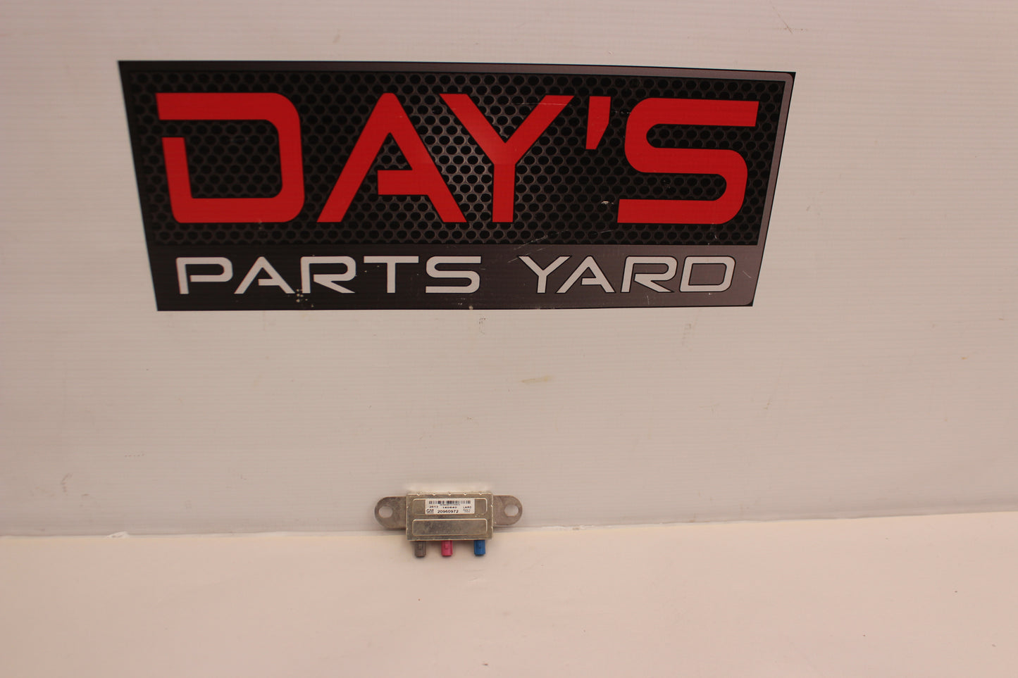2015 Chevy Camaro Antenna Navigation Wire Splitter Module OEM - Day's Parts Yard