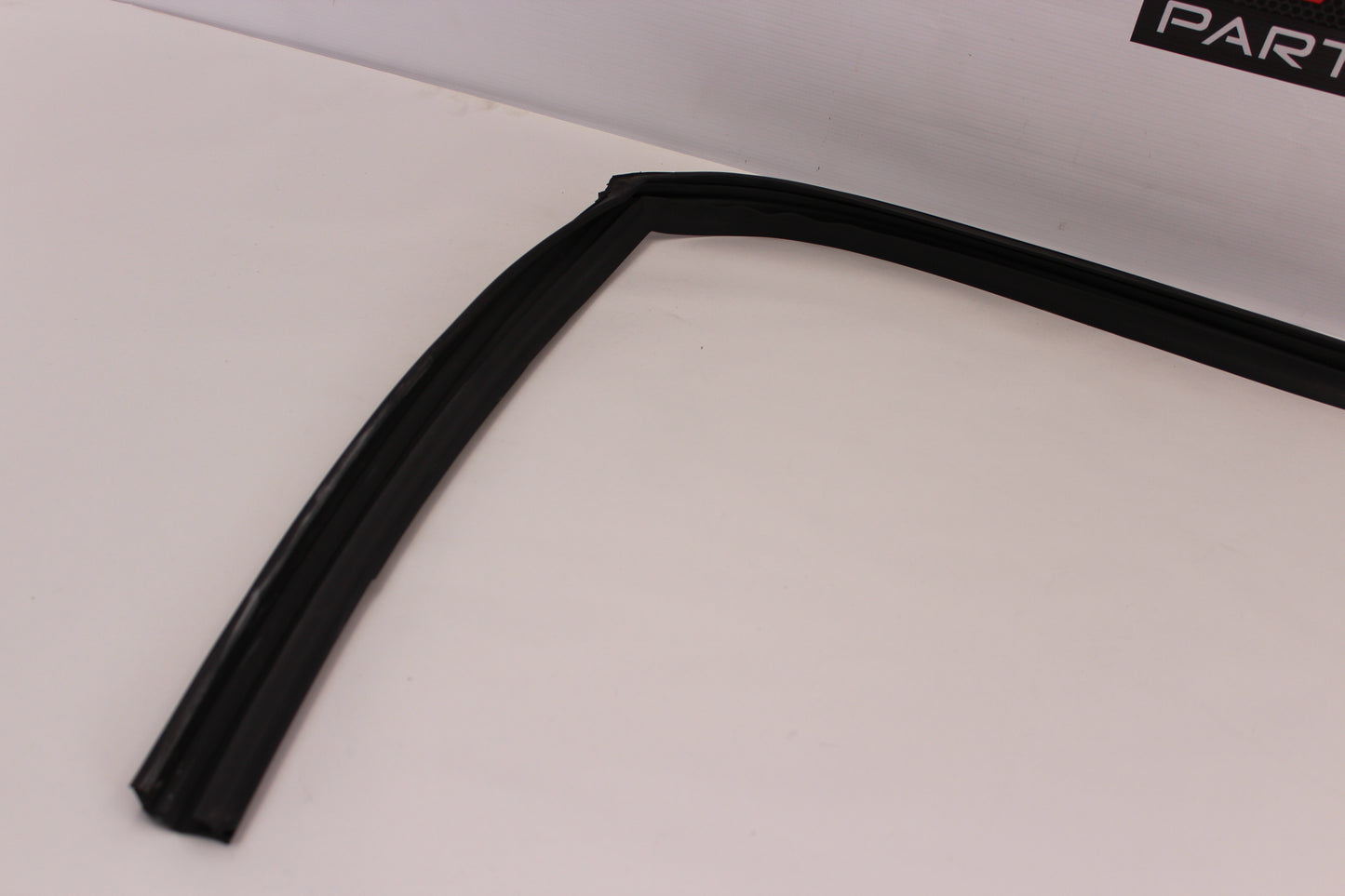2016 Chevy SS Sedan LH Driver Front Door Glass Window Weather Strip Rubber Seal OEM - Day's Parts Yard