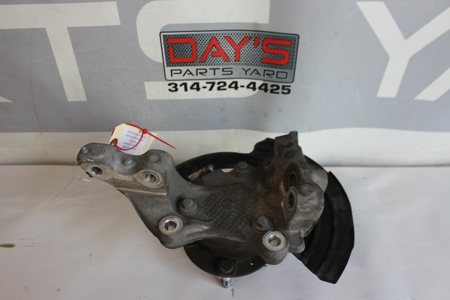 2015 Chevy SS Sedan Front RH Passenger Hub Spindle Assembly OEM - Day's Parts Yard