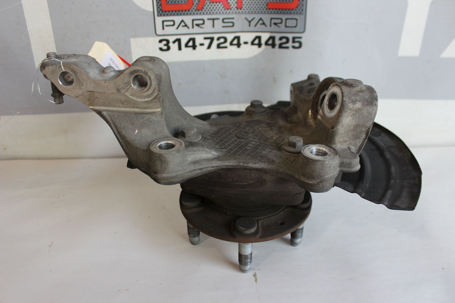 2015 Chevy SS Sedan Front RH Passenger Hub Spindle Assembly OEM - Day's Parts Yard