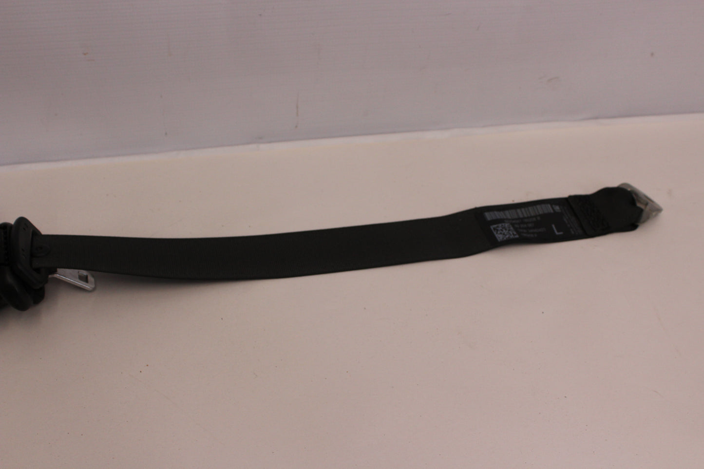 2009 Pontiac G8 GT Rear LH Driver Seat Belt Retractor 92204567 OEM - Day's Parts Yard